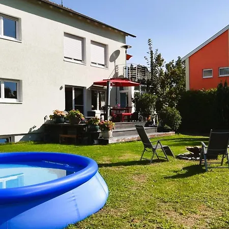 Appartement Sonnige 4 Gartenwohnung Naehe Fuer Bis Zu 6 Personen